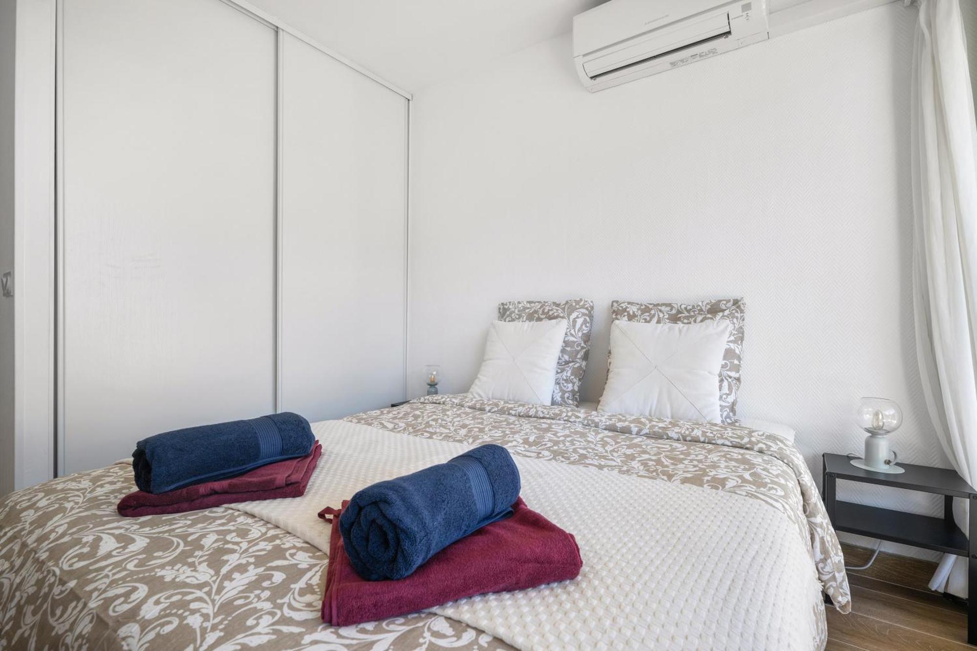 멍똥 Le Rocamare - Piscine Toit Terrasse - Parking Prive - Terrasse 아파트 외부 사진